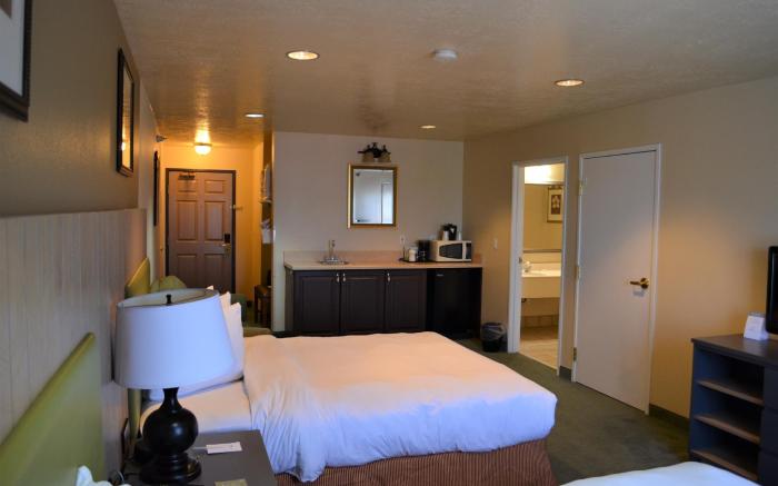 Country Inn & Suites by Radisson, West Valley City, UT
