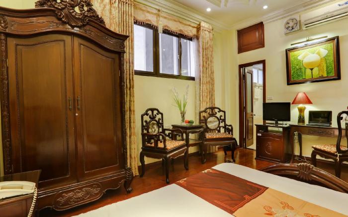 Hanoi Little Town Hotel