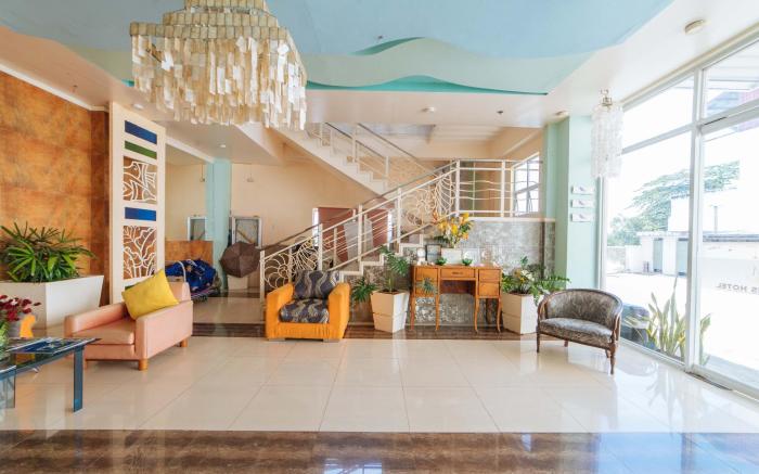 RedDoorz Plus @ San Roque Roxas City