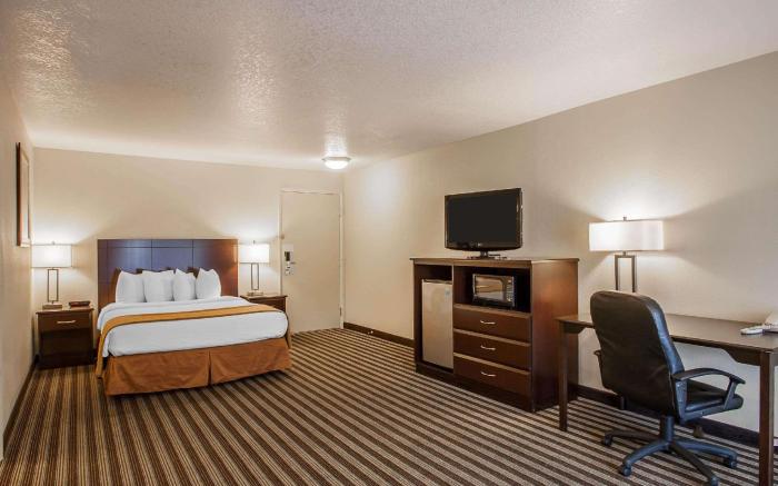 Quality Inn & Suites Vancouver - Hazel Dell