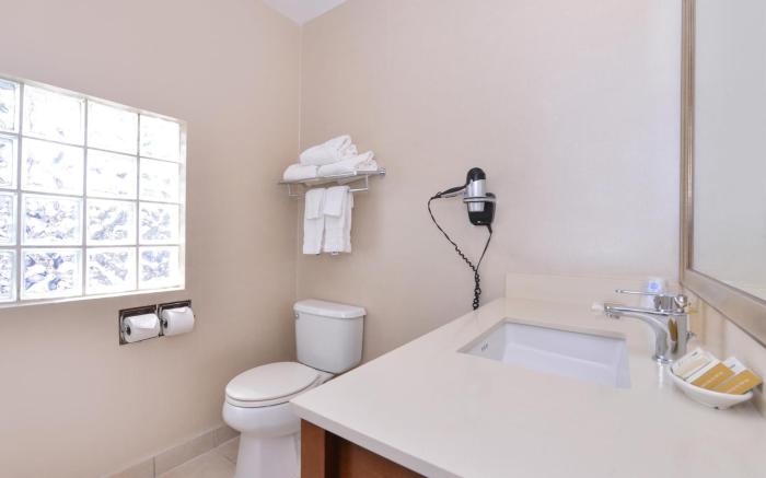 Best Western Royal Palace Inn & Suites