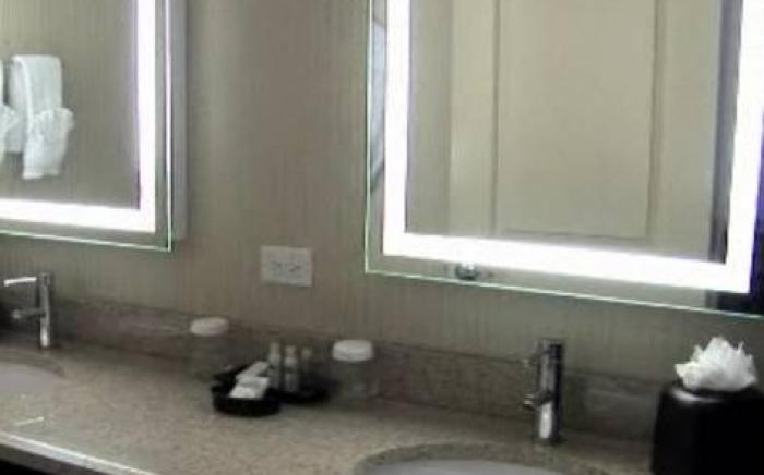 Best Western Plus Hawthorne Terrace Hotel