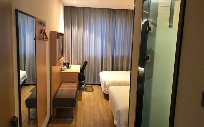 7 Days Premium Xiong'an New District Rongcheng People's Hospital