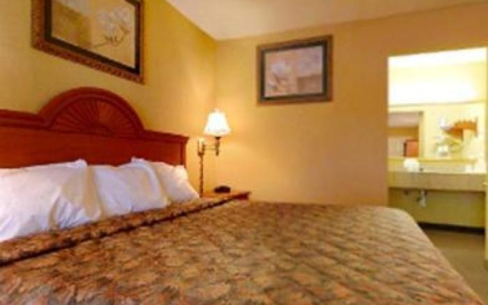 Quality Inn & Suites Dallas-Cityplace