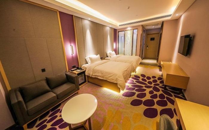 Lavande Hotel·Yichun Wanda, High Speed Railway Station