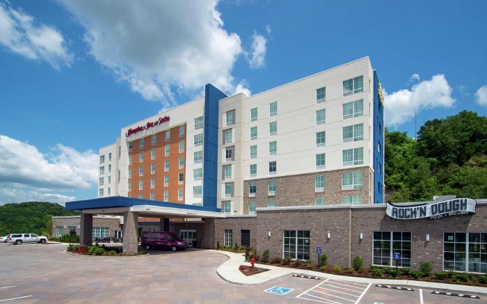 Hampton Inn & Suites Nashville North Skyline