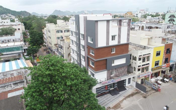 Hotel Sri Ram Grand