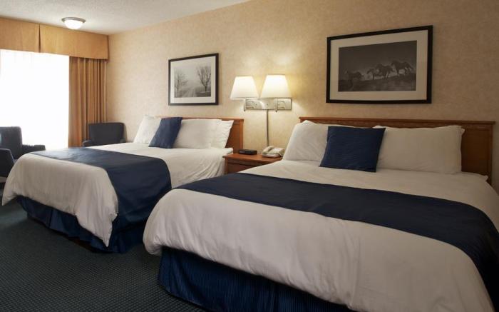 BEST WESTERN PLUS Country Meadows Inn
