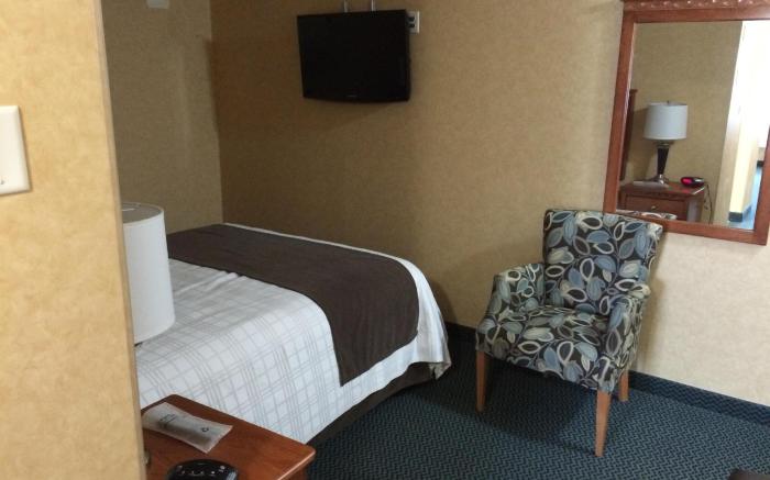 BEST WESTERN PLUS Country Meadows Inn