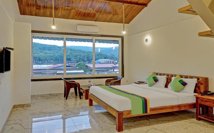 Hotel Lake Paradise