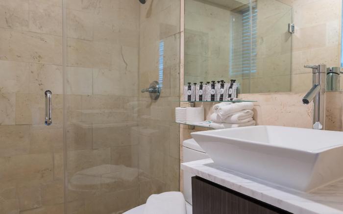 Whitelaw Hotel