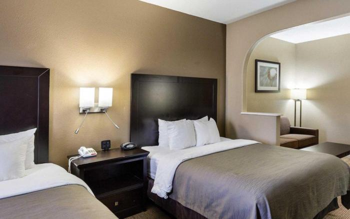 Quality Suites Houston NW Cy-Fair