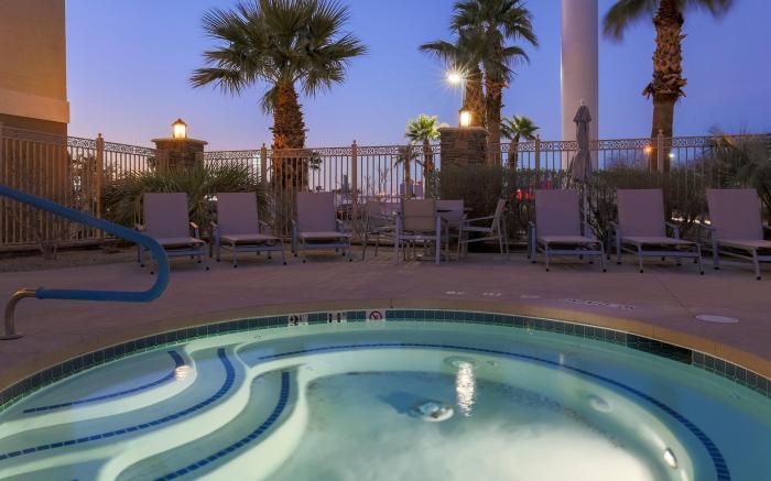 Holiday Inn Express Las Vegas Stadium Area By IHG