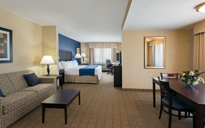 Holiday Inn Express Hotel & Suites Fort Pierce West By IHG