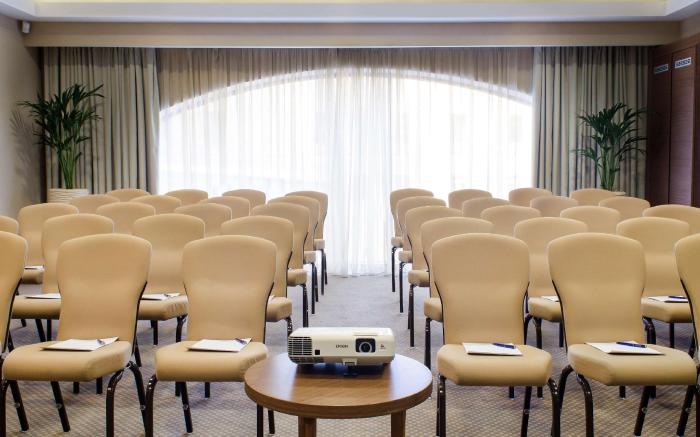 Radisson Blu Hotel, Kyiv Podil City Centre