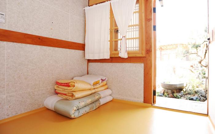 Happiness Full Hanok Guesthouse Jeonju