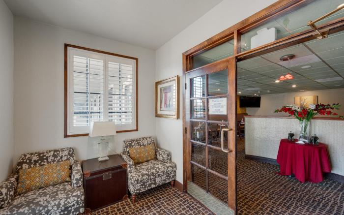 Best Western PLUS Brookside Inn