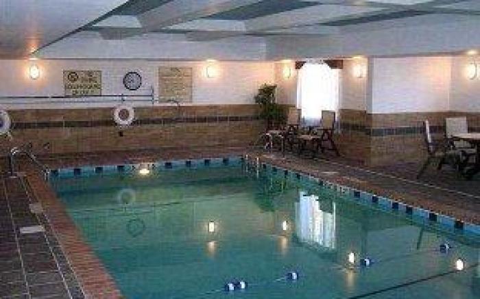 Holiday Inn Express Hotel & Suites Birmingham - Inverness 280 By IHG