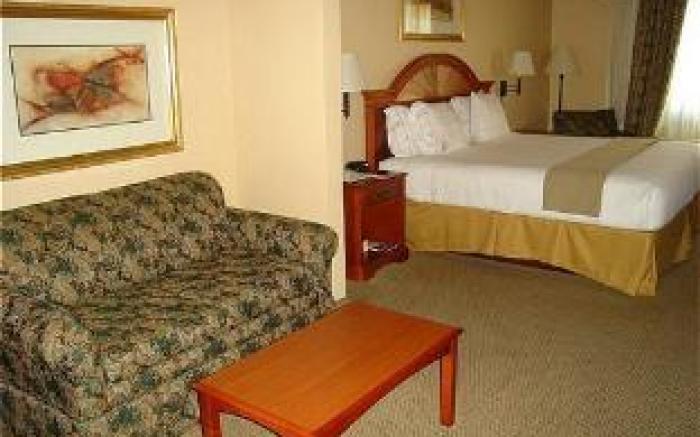 Holiday Inn Express Birmingham Irondale East By IHG