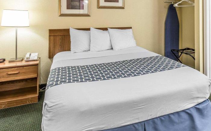 Suburban Studios Fort Myers Cape Coral