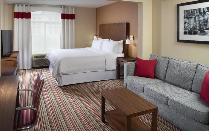 Four Points by Sheraton Nashville Airport