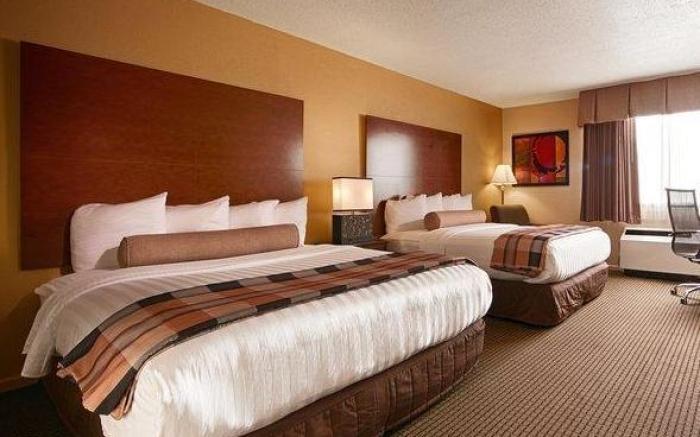Best Western Plus Milwaukee Airport Hotel & Conference Center