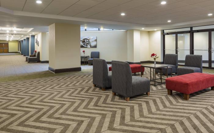 Royle Hotel Milwaukee Airport