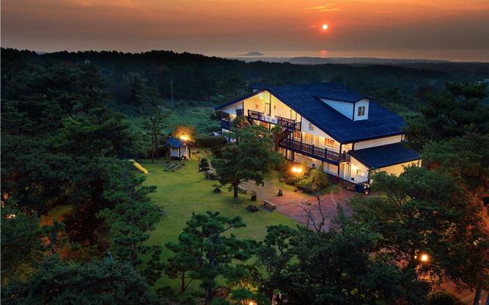 Blooming Hill pension