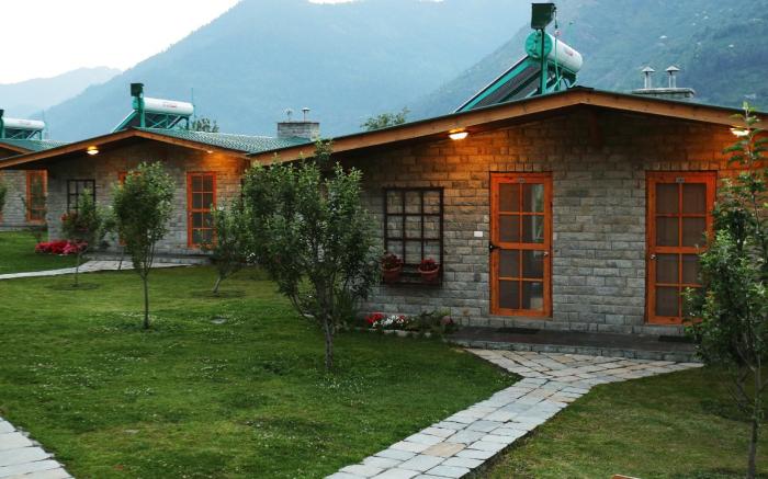 Larisa Resort Manali