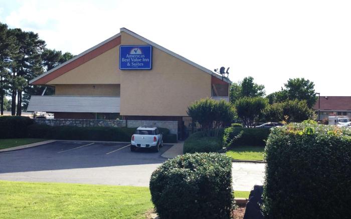 Americas Best Value Inn & Suites Little Rock at Scott Hamilton Dr