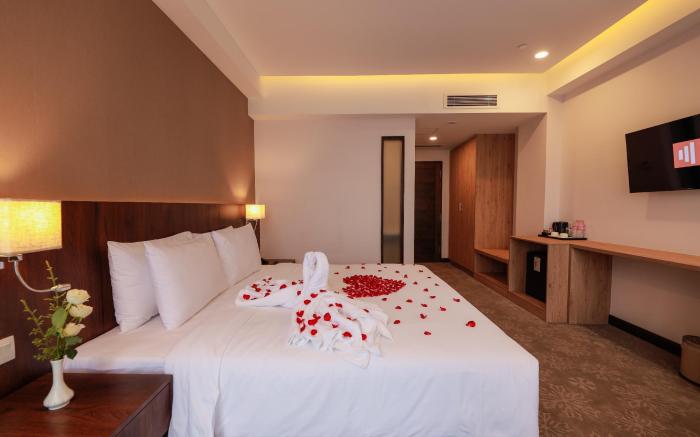 Hlaine Tet Hotel