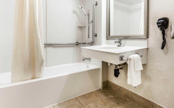 Quality Inn Charlotte Airport