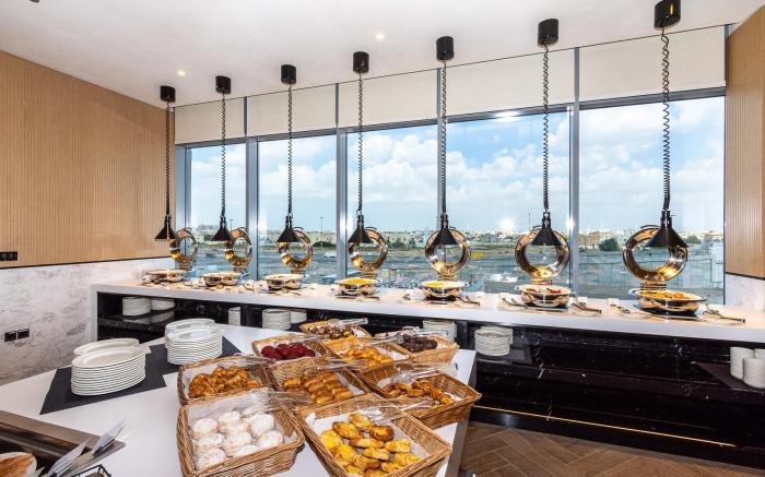 Premier Inn Dubai Dragon Mart