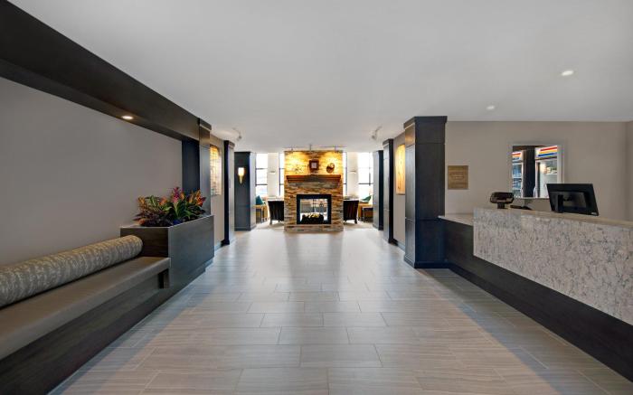 Staybridge Suites Sterling Heights - Detroit Area By IHG
