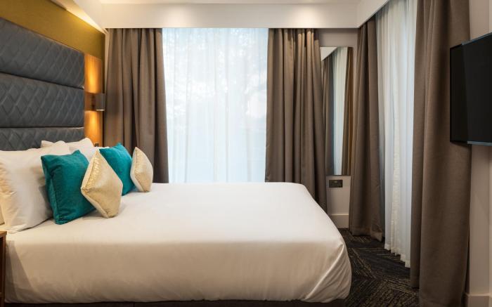 Roomzzz London Stratford