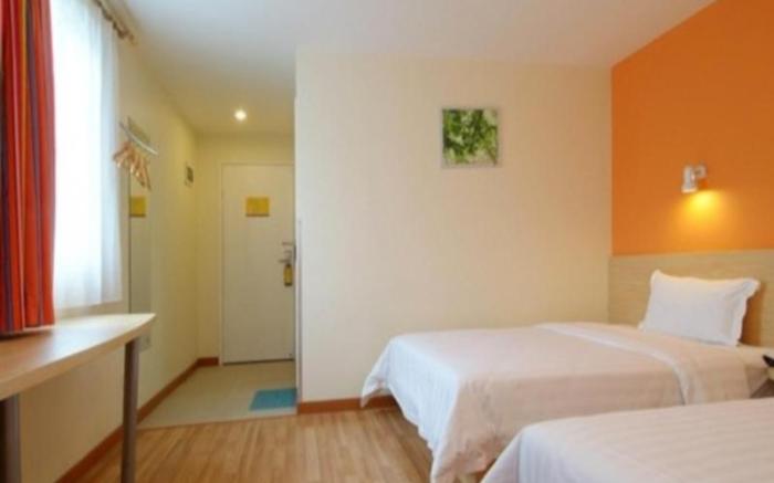 7 Days Inn Zhengzhou Renin Road Metro Station Daweicheng