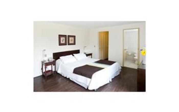 Hotel Neruda Express