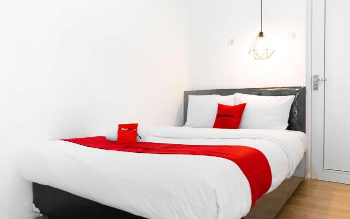 RedDoorz near Sam Poo Kong 3 Semarang