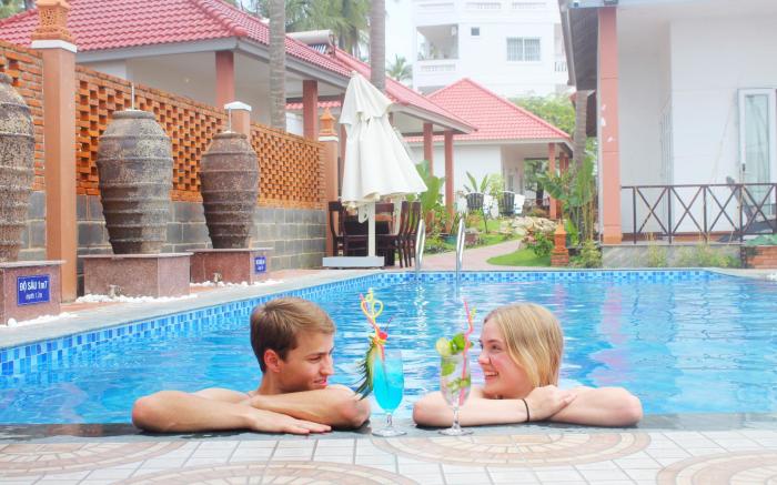LOTUS GARDEN RESORT
