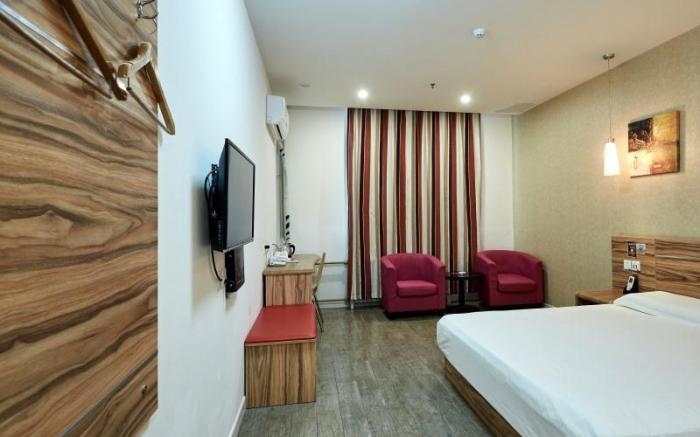 Shell Yantai Youth South Road Ludong University Hotel