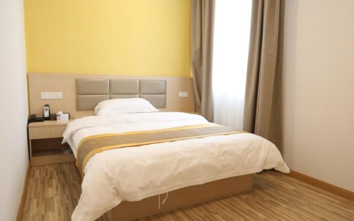 Shell Shanghai Jiading Nanxiang Town Minzhu Street Hotel