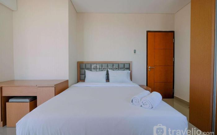 Modern and Cozy 2BR Royal Olive Apt By Travelio