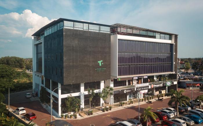 T+ Premium Hotel