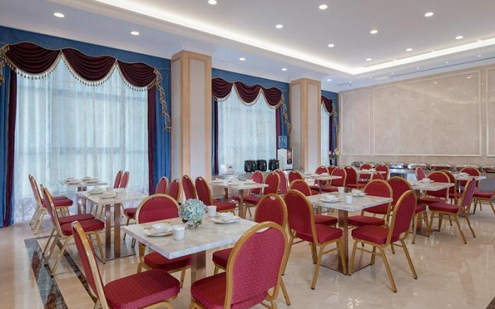 Vienna Hotel Guangdong Qingyuan Zhongshan Park Shijihui