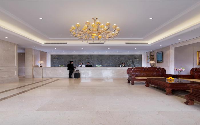 Vienna 3 Best Hotel Guangxi Pubei Aoyuan Plaza