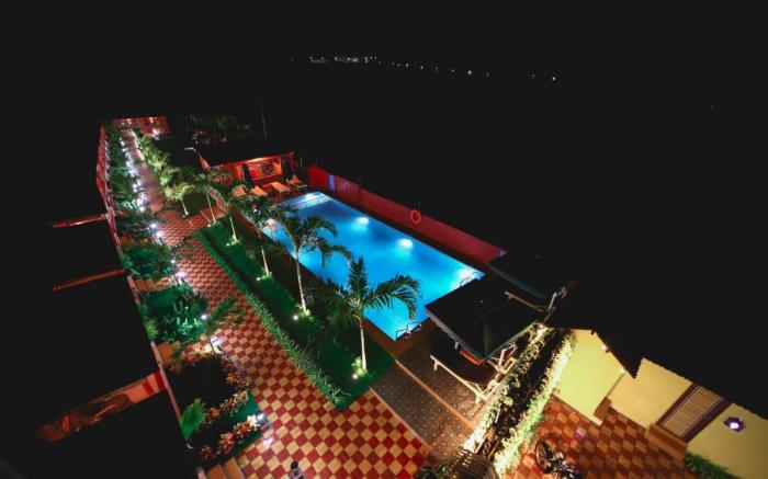Grand Vatika Resort