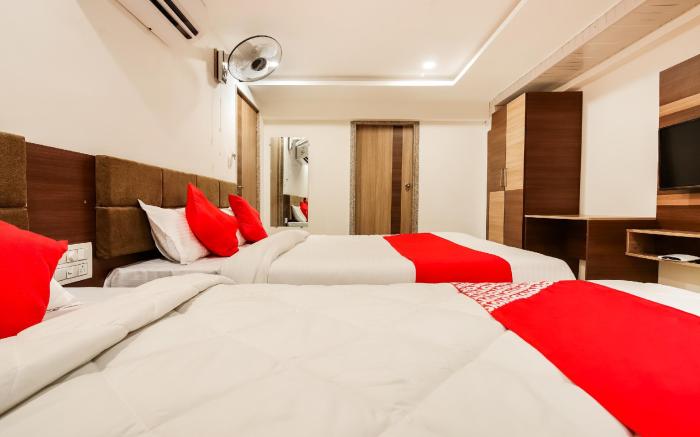 OYO 60873 Hotel Krishna Royal Residency