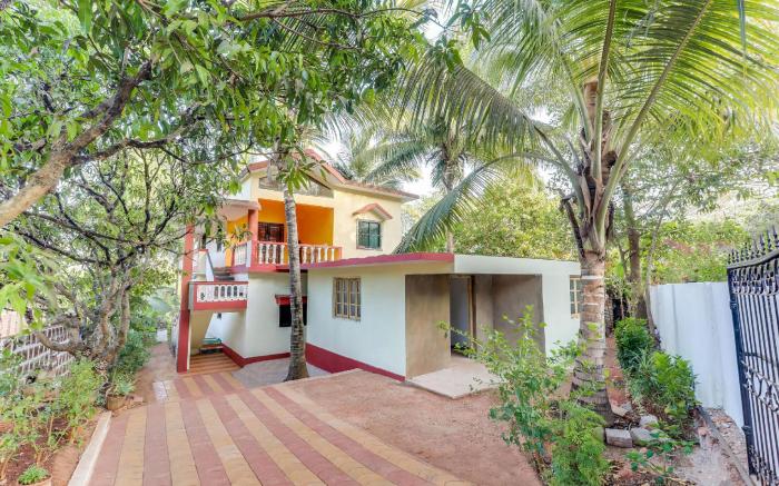 OYO 23160 Designed 2BHK Parra