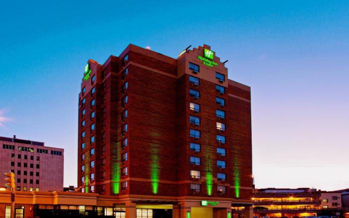 Holiday Inn & Suites Winnipeg Downtown By IHG