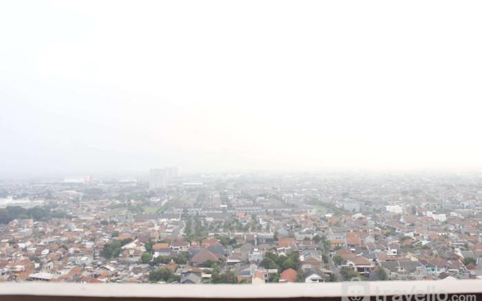 Deluxe 2BR Newton Residence with View By Travelio